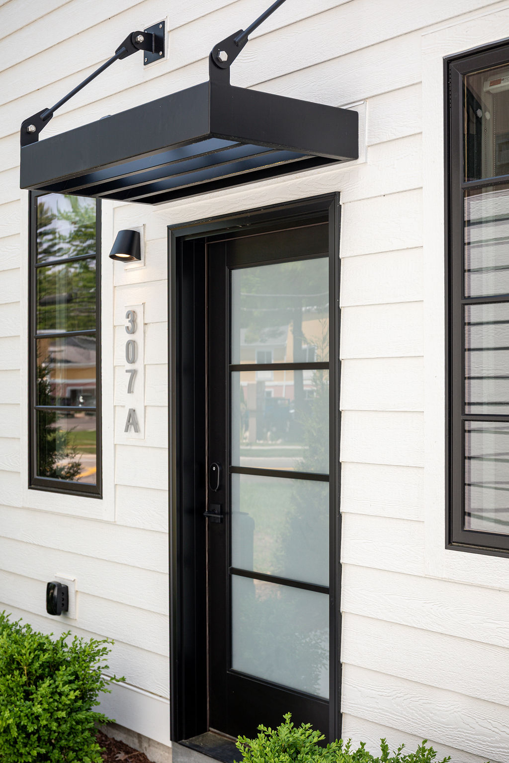 Hamilton Place Unit A — End Unit